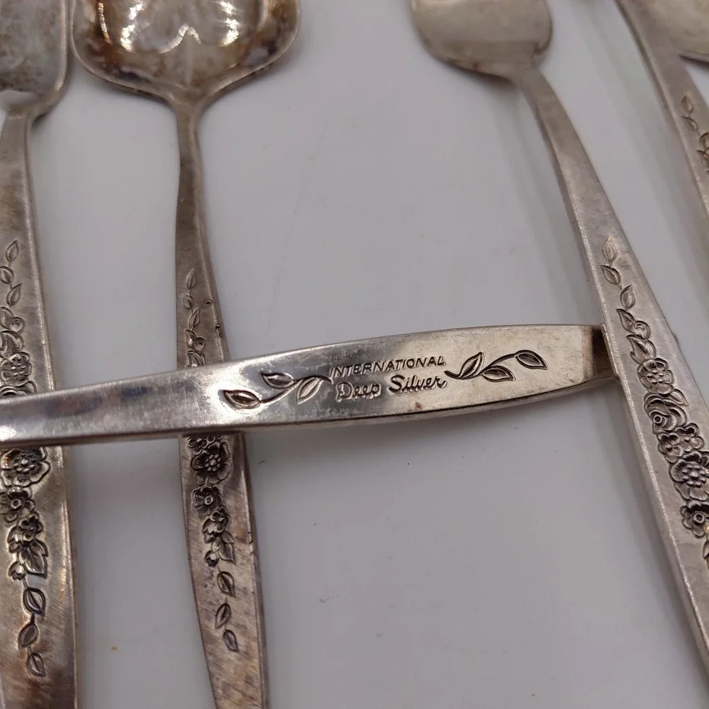 8 International Deep Silver Silverplate 1966 Laurel Mist Flatware Floral Etched